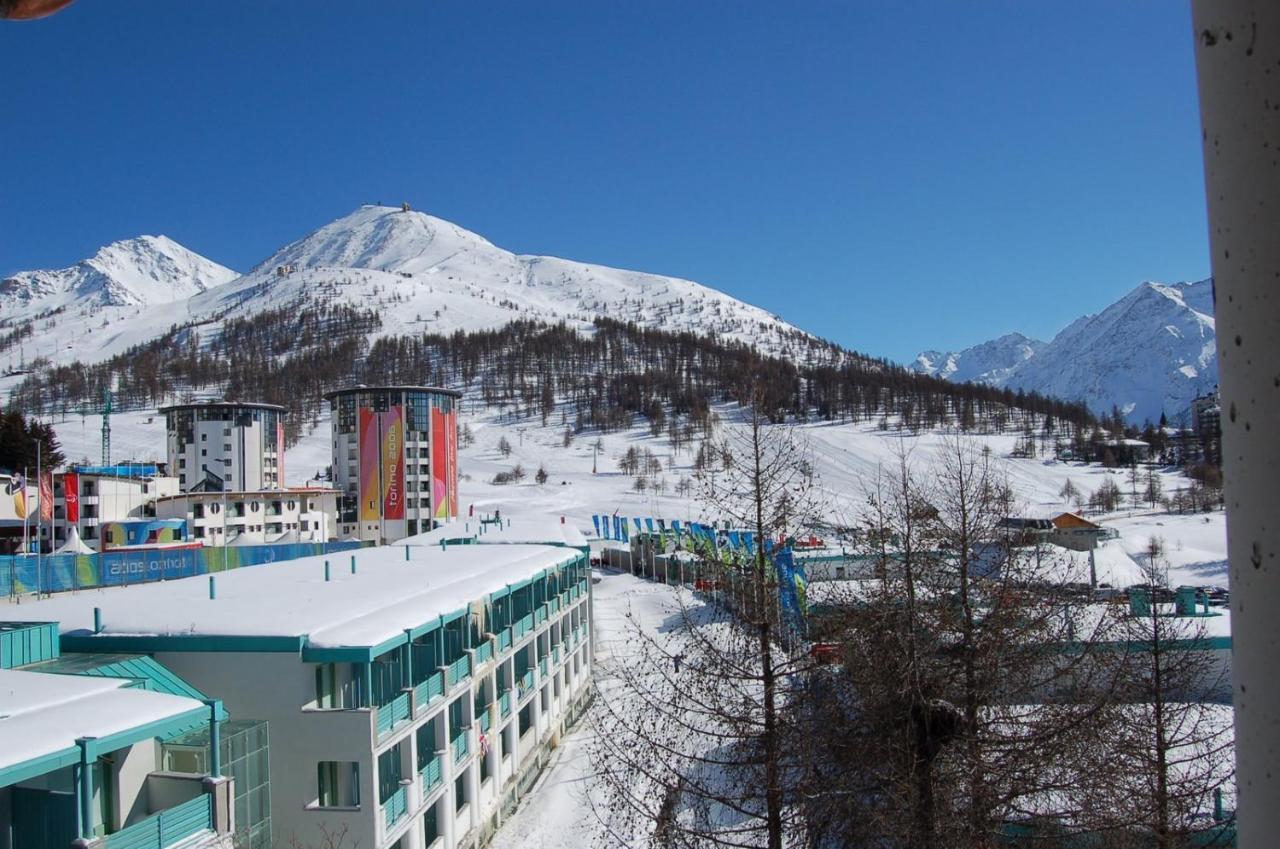 Chalet Weal Aparthotel Colle Colle Sestriere Kültér fotó